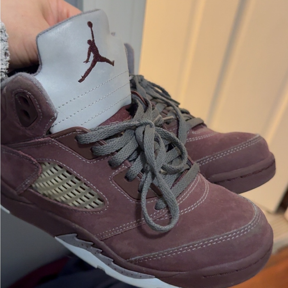 Jordan Kids Shoes in Maroon and Gray